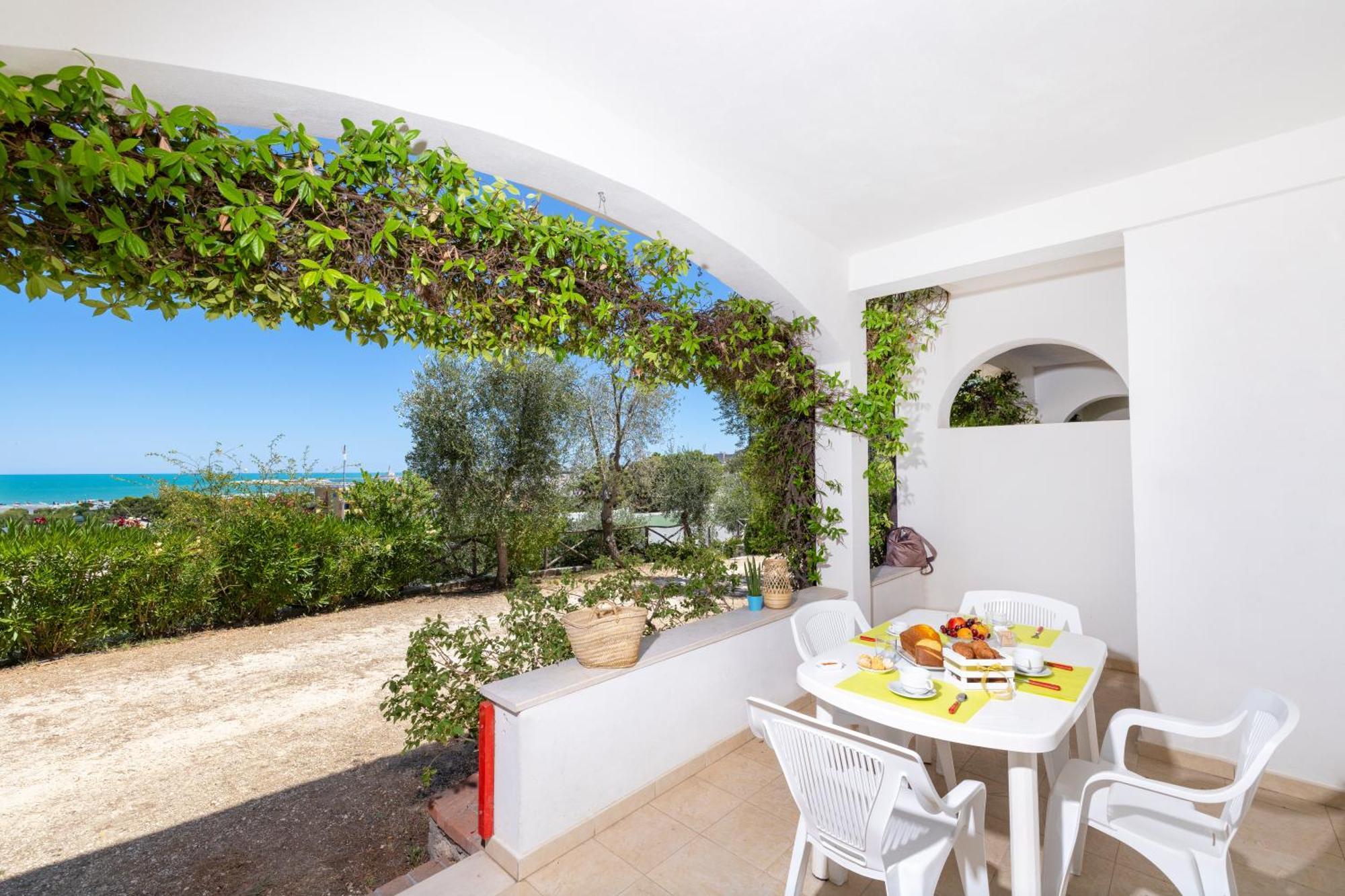 Baia Degli Aranci Suite & Apartments Vieste Exterior photo
